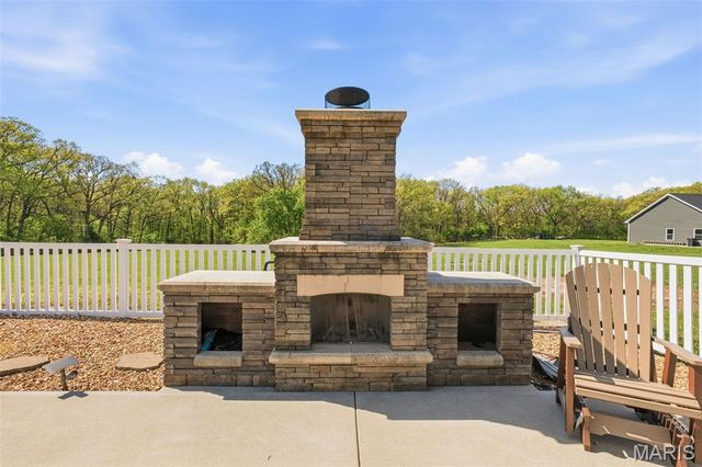 216 Deer View Drive, Troy, MO 63379