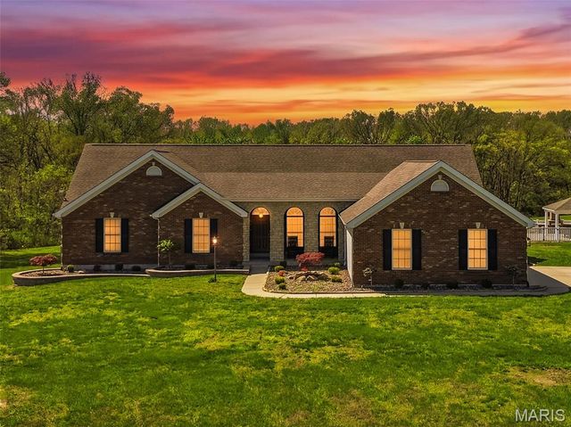 216 Deer View Drive, Troy, MO 63379