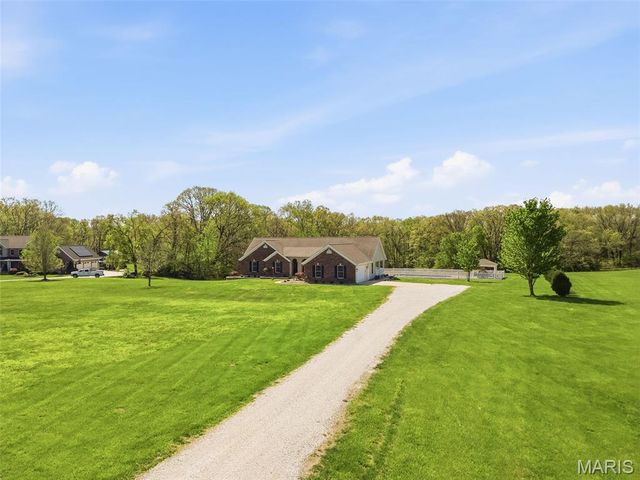 216 Deer View Drive, Troy, MO 63379