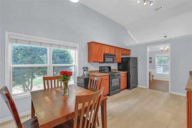2511 Southhaven Lane, Buford, GA 30519