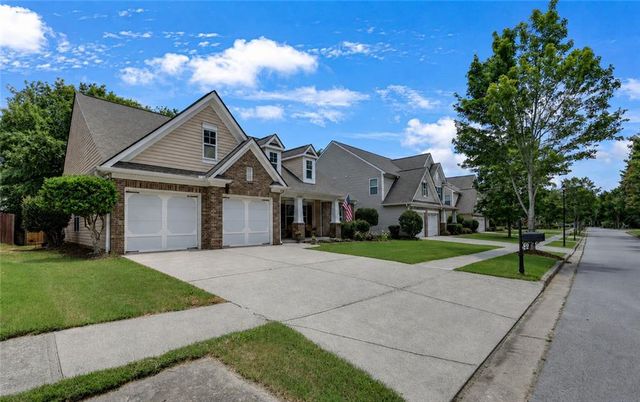 2511 Southhaven Lane, Buford, GA 30519