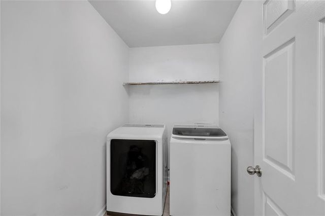 2511 Southhaven Lane, Buford, GA 30519