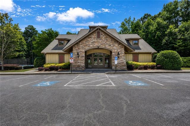 2511 Southhaven Lane, Buford, GA 30519