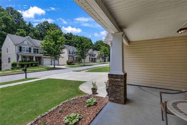 2511 Southhaven Lane, Buford, GA 30519
