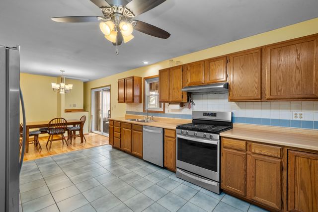 924 Suzy Street, Sandwich, IL 60548