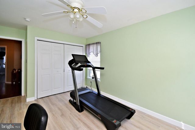 9958 GARDENIA LN, Philadelphia, PA 19115