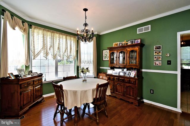 9958 GARDENIA LN, Philadelphia, PA 19115
