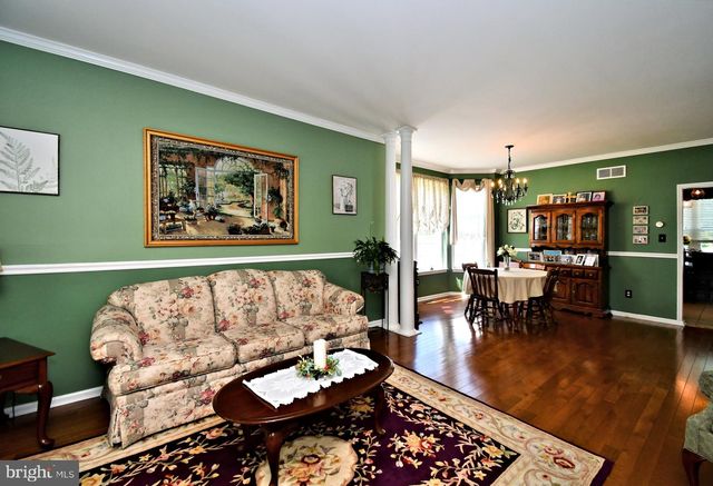 9958 GARDENIA LN, Philadelphia, PA 19115