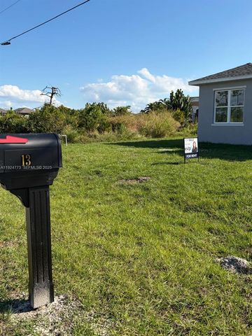13 Lateen Sail Drive, Placida, FL 33946