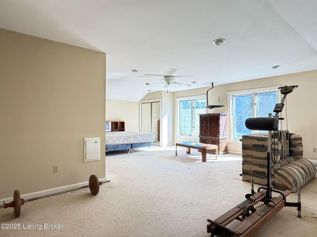 1215 Mike Brown Ln, Taylorsville, KY 40071