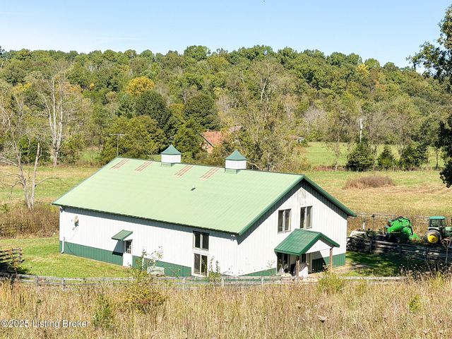 1215 Mike Brown Ln, Taylorsville, KY 40071