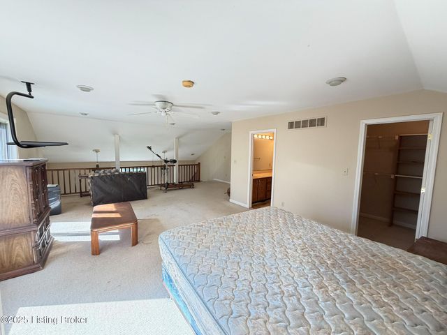 1215 Mike Brown Ln, Taylorsville, KY 40071