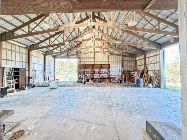 1215 Mike Brown Ln, Taylorsville, KY 40071