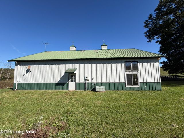 1215 Mike Brown Ln, Taylorsville, KY 40071