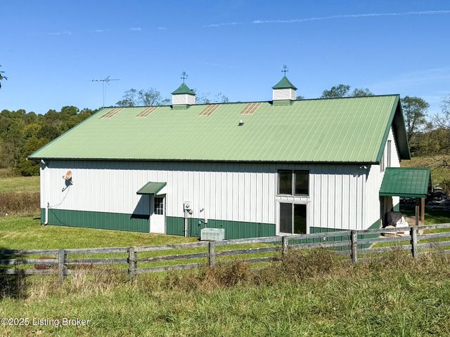 1215 Mike Brown Ln, Taylorsville, KY 40071