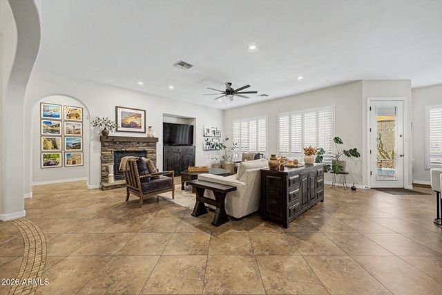 2704 W NIGHTHAWK Way, Phoenix, AZ 85045