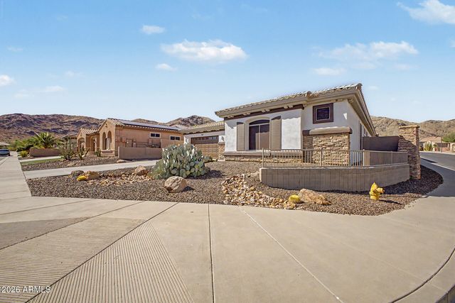 2704 W NIGHTHAWK Way, Phoenix, AZ 85045