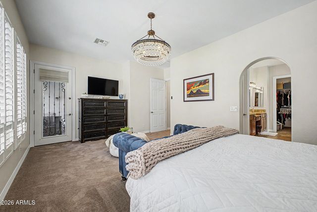 2704 W NIGHTHAWK Way, Phoenix, AZ 85045