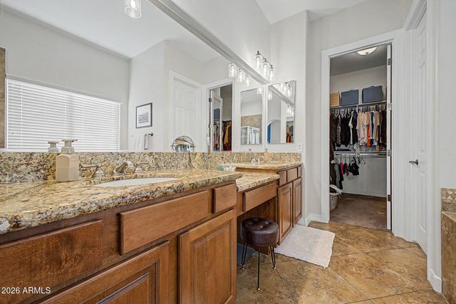 2704 W NIGHTHAWK Way, Phoenix, AZ 85045