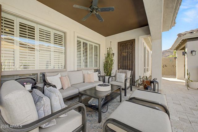 2704 W NIGHTHAWK Way, Phoenix, AZ 85045