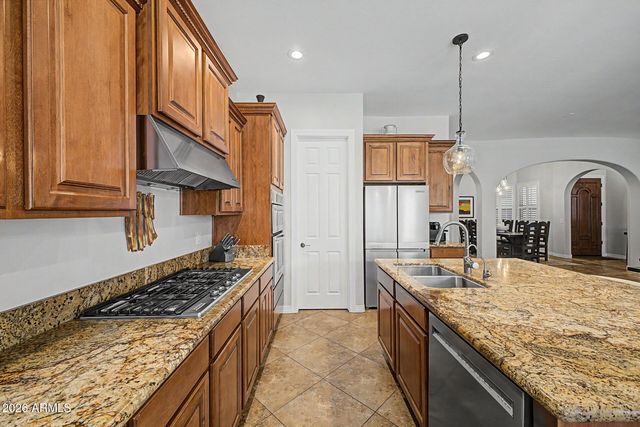 2704 W NIGHTHAWK Way, Phoenix, AZ 85045