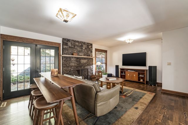 433 Grayson Dr, Nashville, TN 37205