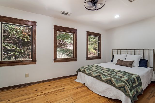 433 Grayson Dr, Nashville, TN 37205