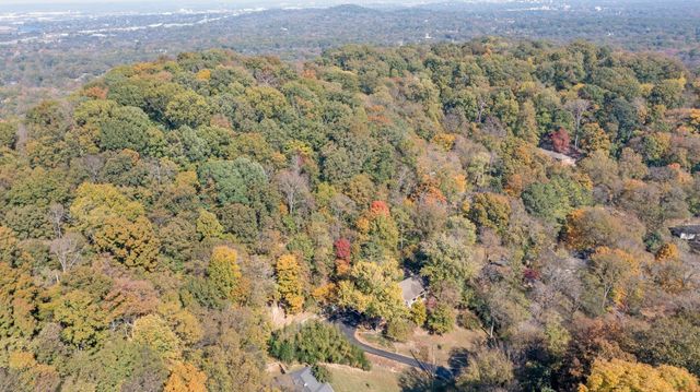 433 Grayson Dr, Nashville, TN 37205