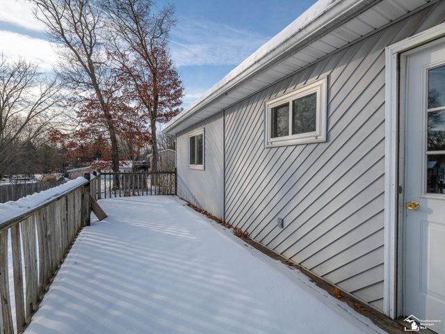 403 Maple Road, Leoni Twp, MI 49254
