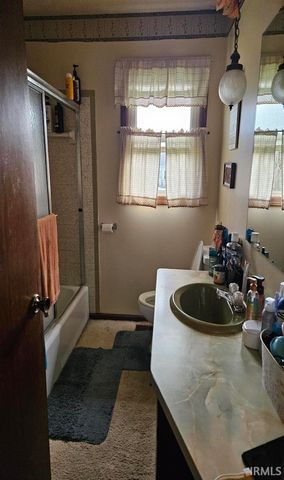 609 Maple Drive, Frankfort, IN 46041