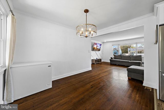 32 EWINGVILLE RD, Ewing, NJ 08638