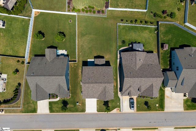 216 Nearmeadows Way, Simpsonville, SC 29681