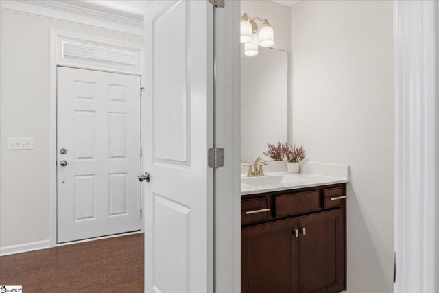 216 Nearmeadows Way, Simpsonville, SC 29681