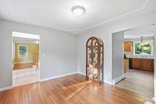 8 Rebecca Rd, Freetown, MA 02702