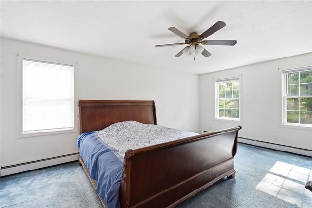 8 Rebecca Rd, Freetown, MA 02702