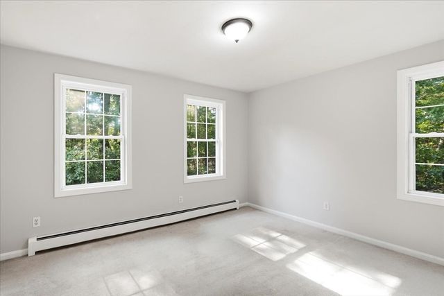 8 Rebecca Rd, Freetown, MA 02702