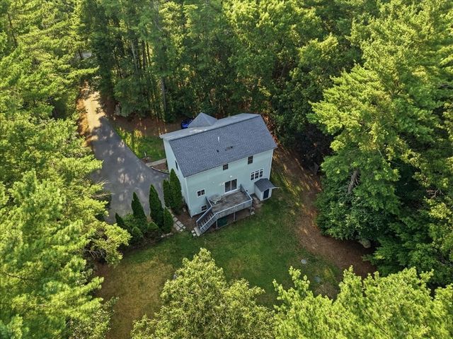 8 Rebecca Rd, Freetown, MA 02702