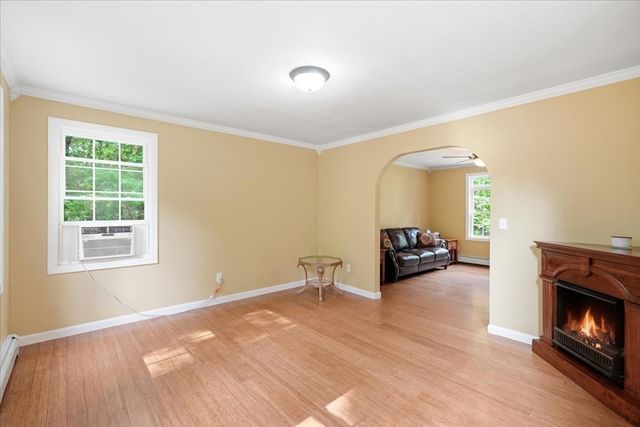 8 Rebecca Rd, Freetown, MA 02702