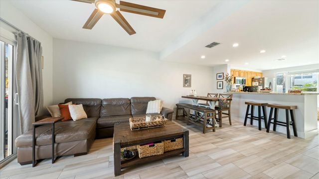 2555 NE 15th Street, Pompano Beach, FL 33062