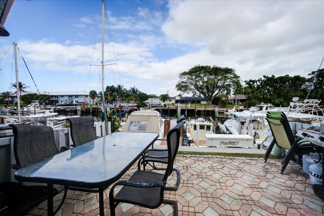 2555 NE 15th Street, Pompano Beach, FL 33062