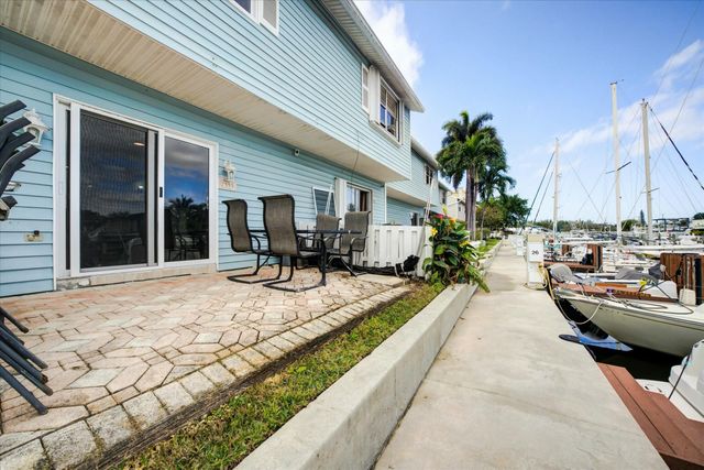 2555 NE 15th Street, Pompano Beach, FL 33062