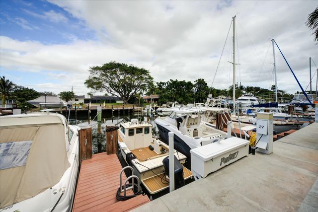 2555 NE 15th Street, Pompano Beach, FL 33062