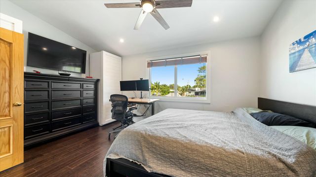 2555 NE 15th Street, Pompano Beach, FL 33062