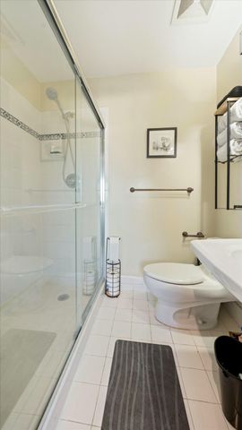 2555 NE 15th Street, Pompano Beach, FL 33062