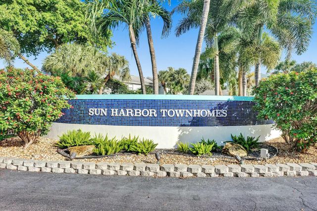 2555 NE 15th Street, Pompano Beach, FL 33062