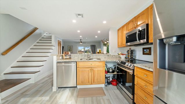 2555 NE 15th Street, Pompano Beach, FL 33062