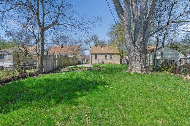 5132 N 57th STREET, Milwaukee, WI 53218