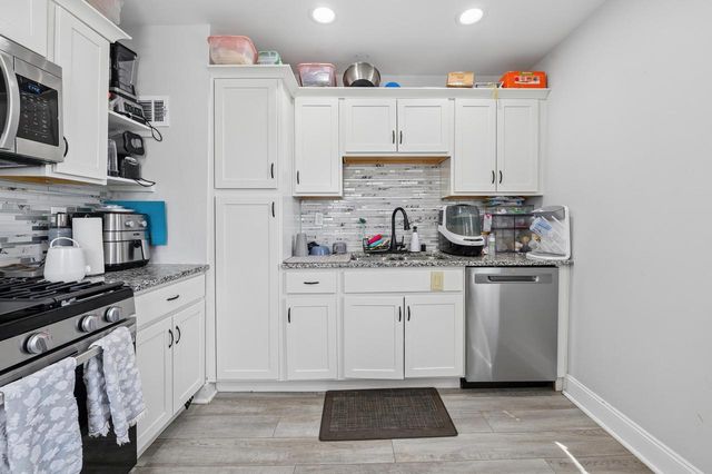 5132 N 57th STREET, Milwaukee, WI 53218