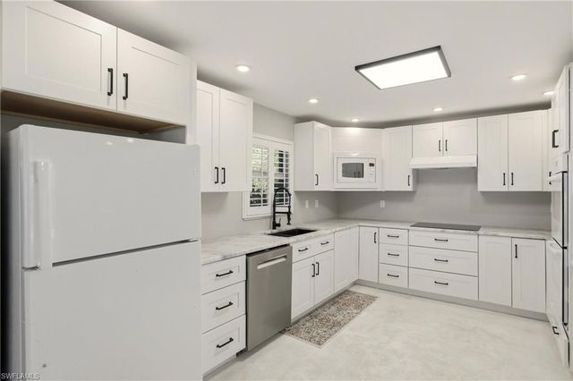 74 Aqua LN, North Fort Myers, FL 33903