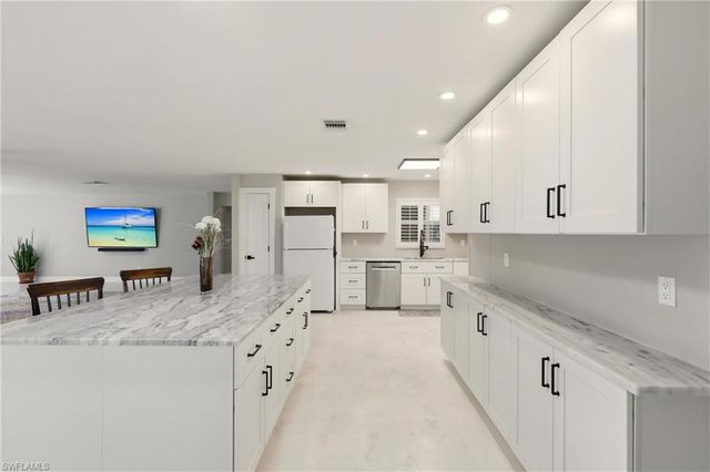 74 Aqua LN, North Fort Myers, FL 33903